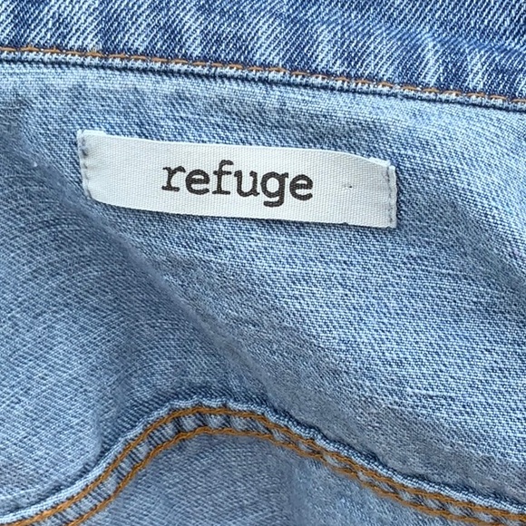 Used Simple Jean Jacket - Picture 5 of 6